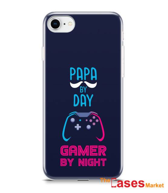 capa de telemovel papa by day gamer by night