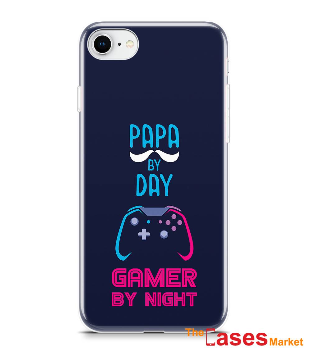 capa de telemovel papa by day gamer by night