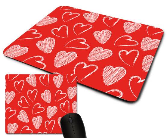 tapete de rato corações vermelho